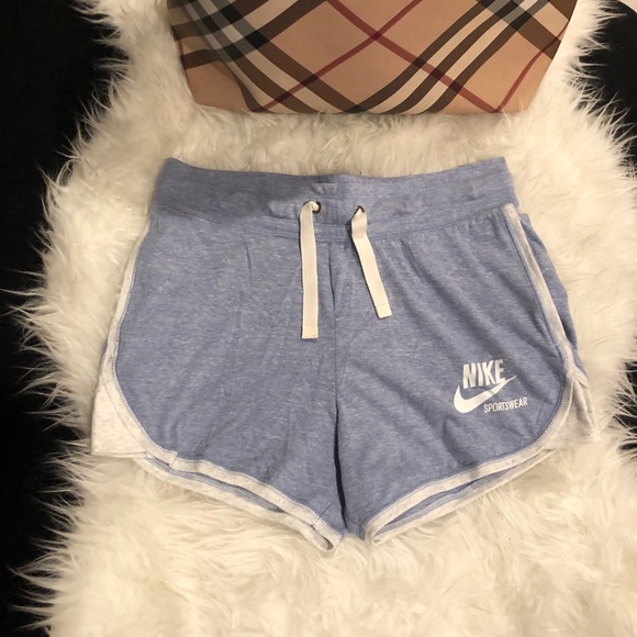 Nike shorts - Picture 2 of 5